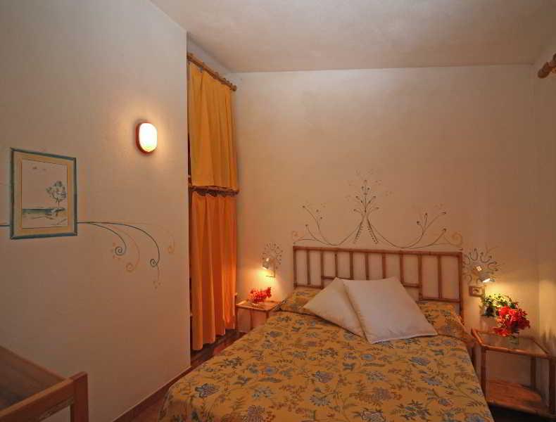 Residence Baia Salinedda Capo Coda Cavallo Exterior photo